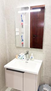 شقه مميزه بغرفة نوم وصالة واسعه