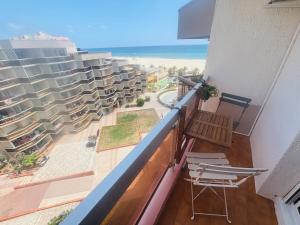 Charmant Studio Clévacances 2 étoiles - pour 2 personnes - VUE PLAGE, MER et CLIM