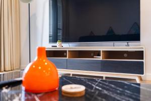 Modern 2BR Apartment in the Heart of Wolli Creek