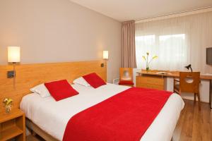 Appart'hotels Sejours & Affaires Poitiers Lamartine : photos des chambres