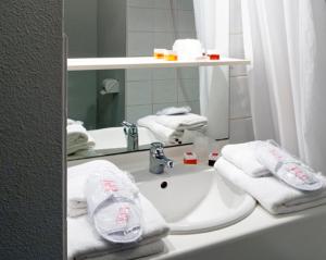 Appart'hotels Sejours & Affaires Poitiers Lamartine : photos des chambres