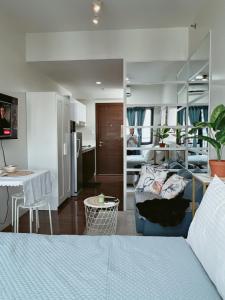 Pleasant Air Residences With Balcony and Fast Wi-Fi