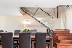 A Seventh Heaven - 6 21- 25 Fletcher Street