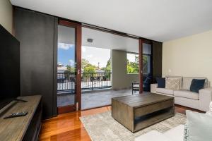 A Seventh Summer - 5 21-25 Fletcher Street