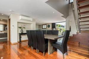 A Seventh Summer - 5 21-25 Fletcher Street