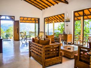 Aqua Dunhinda Villa