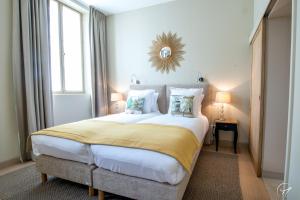 Appart'hotels Les Suites du 33 : Chambre Deluxe Double ou Lits Jumeaux