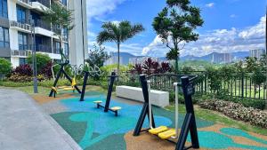Baron Residence by manatidur #PetFriendly #Lakecity