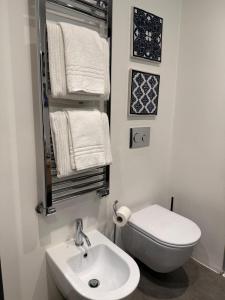 Tirano stazioni flow rooms