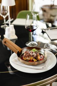 Tirano stazioni flow rooms