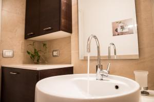 Chat&Chill Vatican Apartment