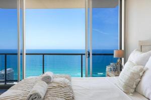 Ocean View Escape –33rd Floor– Chevron Renaissance