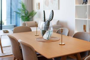 Stylish Apartment with Uninterrupted Ocean Views Alpha One 203