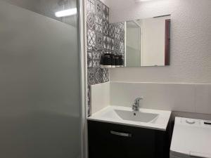 Appartement 2 pièces cabine 6 couchages PORT LEUCATE NATURISME PL080-TB21