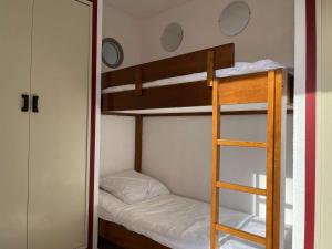 Appartement 2 pièces cabine 6 couchages PORT LEUCATE NATURISME PL080-TB21