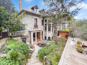 Grand T4 Luxe, SPA, Cheminée Baby-foot, Jardin