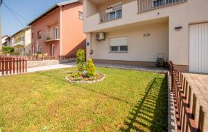 1 Bedroom Lovely Apartment In Gracac