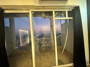 Luxury Studio Apartment with Balcony & Kitchenette