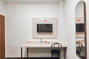 Urbanview Hotel Vara Stay at Soekarno Hatta Bandung by RedDoorz