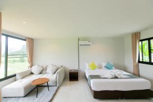 Khaosok River Stone Resort & Camp