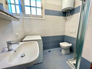 Terraced house with garden and pool