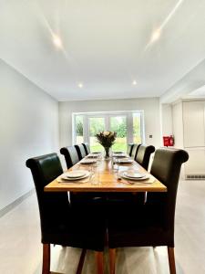 Marzion House with Hot Tub