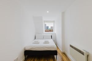 Bright 2BD Maisonette - Kennington!