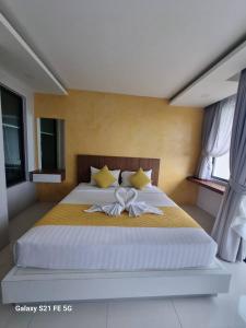 1 Bedroom Rawai Walk to beach