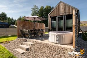 Euforia Górzno - nowoczesne domki nad jeziorem z sauną, balią, jacuzzi