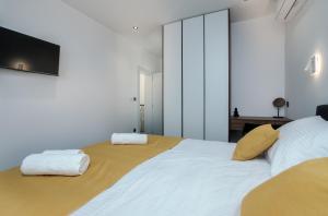 Villa LaLuna with heated pool