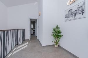 Villa LaLuna with heated pool