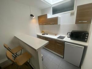 Jolie 2 pieces metro voltaire - Paris 11 - 2P