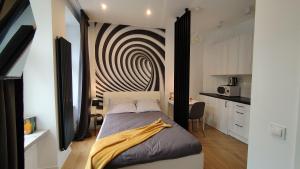 Gothic Viral Apart