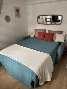 Studio avec mezzanine Paris 30 min Wi-Fi rapide