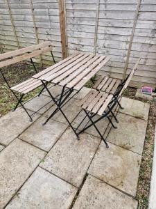 Entire house in the heart of Reading for contractors and short term breaks