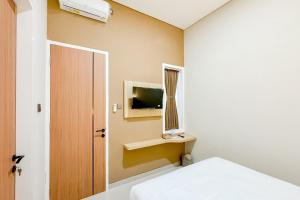 Urbanview Hidayah Living Syariah Balekambang Manahan