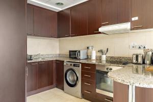 Silkhaus Vacation Homes Premium 1BDR Stay with DIFC Views