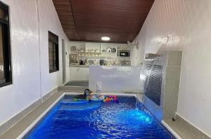 3BR Home Near Clark Airport-Private Pool-Parking-Kitchen-Hi Speed WiFi and Entertainment