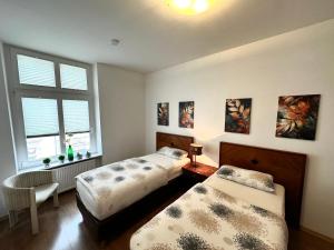 Neuwertige Komfortwohnung in schönem Altbau für max. 3 Personen