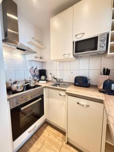 Altbau trifft auf Moderne - neuwertige Komfortwohnung für bis 2 Personen