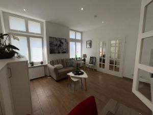 Altbau trifft auf Moderne - neuwertige Komfortwohnung für bis 2 Personen