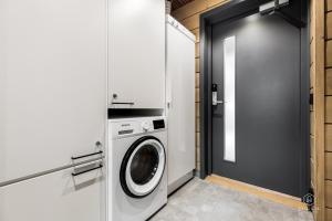 Levin Lyhty Bea B2 by Hilla Villas