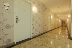 Premier Suites Business Hotel