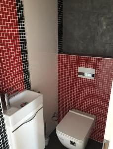 Big apartment in quiet location close to the center -ideal for families with kids