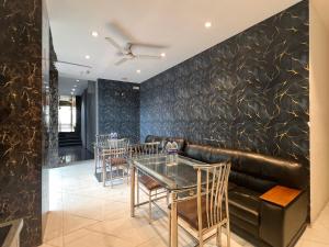 Hotel Kailash Park Near International Airport T2 Mumbai