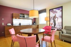 Superior Two-Bedroom Apartment room in Apparthotel Sonne