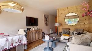 1 RR6169 - Rochebrune- proche pistes