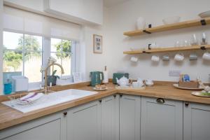 Treetops Cottage