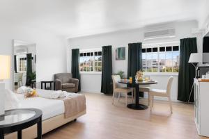 MBird 19 Estoril Apartments 402