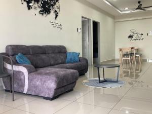 High Floor View,Cozy Balcony,9Pax,Netflix & Wifi,The Venus Sitiawan
